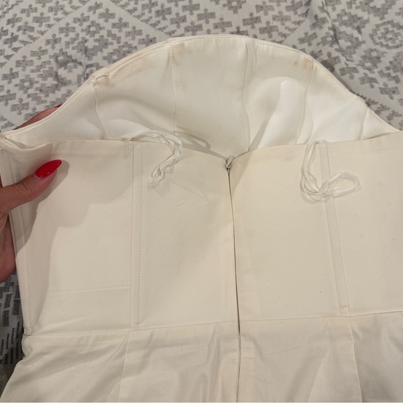 Elegant White Strapless Dress - Picture 10 of 10